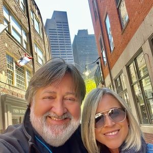 Meet your Posher, Violeta